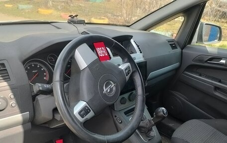 Opel Zafira B, 2012 год, 900 000 рублей, 3 фотография