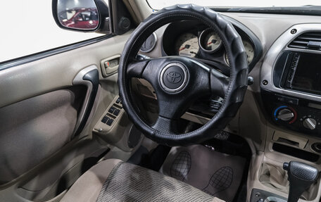 Toyota RAV4, 2003 год, 769 000 рублей, 17 фотография