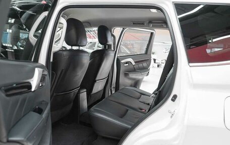 Mitsubishi Pajero Sport III рестайлинг, 2018 год, 2 790 000 рублей, 13 фотография