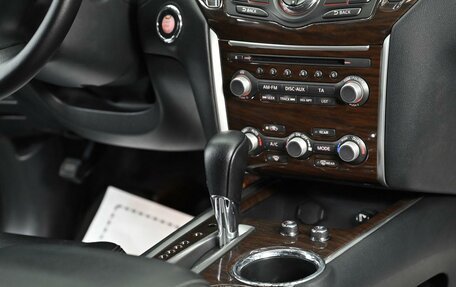 Nissan Pathfinder, 2016 год, 1 425 000 рублей, 11 фотография