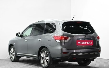 Nissan Pathfinder, 2016 год, 1 425 000 рублей, 3 фотография