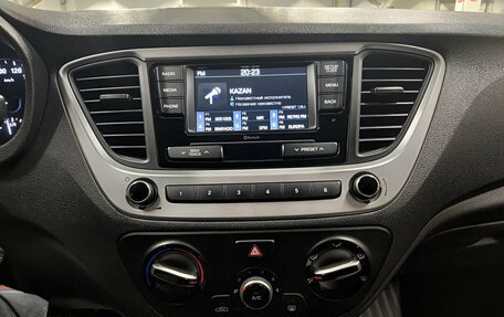 Hyundai Solaris II рестайлинг, 2018 год, 1 295 000 рублей, 15 фотография