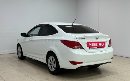 Hyundai Solaris II рестайлинг, 2015 год, 690 000 рублей, 6 фотография