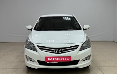 Hyundai Solaris II рестайлинг, 2015 год, 690 000 рублей, 2 фотография