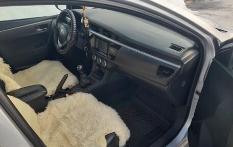 Toyota Corolla, 2014 год, 1 200 000 рублей, 6 фотография