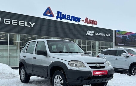 Chevrolet Niva I рестайлинг, 2019 год, 730 000 рублей, 1 фотография