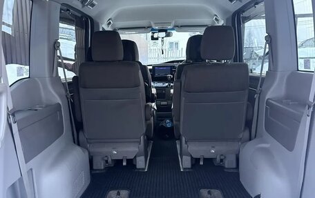 Honda Stepwgn IV, 2016 год, 2 000 000 рублей, 4 фотография