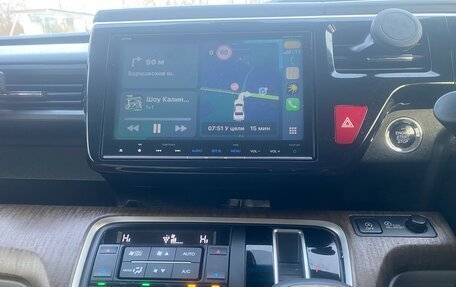 Honda Stepwgn IV, 2016 год, 2 000 000 рублей, 14 фотография