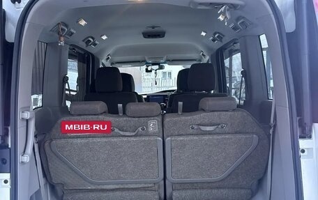 Honda Stepwgn IV, 2016 год, 2 000 000 рублей, 9 фотография