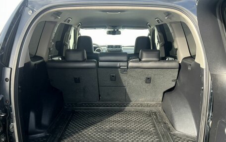 Toyota Land Cruiser Prado 150 рестайлинг 2, 2017 год, 3 200 000 рублей, 12 фотография