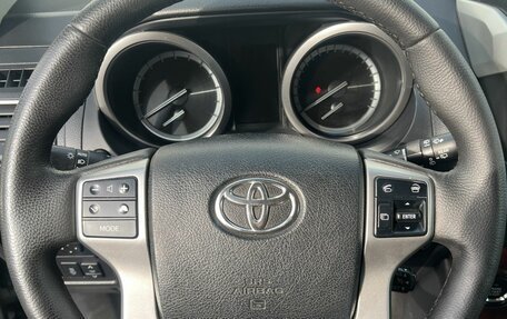 Toyota Land Cruiser Prado 150 рестайлинг 2, 2017 год, 3 200 000 рублей, 16 фотография