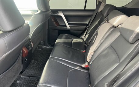 Toyota Land Cruiser Prado 150 рестайлинг 2, 2017 год, 3 200 000 рублей, 23 фотография