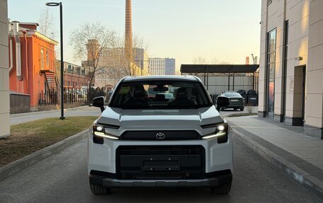 Toyota RAV4, 2025 год, 4 700 000 рублей, 2 фотография