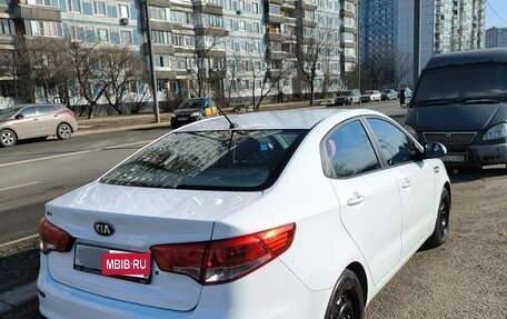 KIA Rio III рестайлинг, 2016 год, 975 000 рублей, 2 фотография