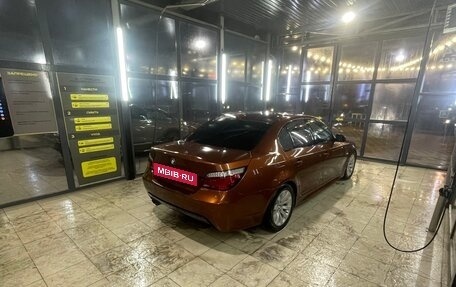 BMW 5 серия, 2006 год, 1 400 000 рублей, 15 фотография