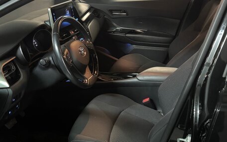 Toyota C-HR I рестайлинг, 2018 год, 2 500 000 рублей, 5 фотография