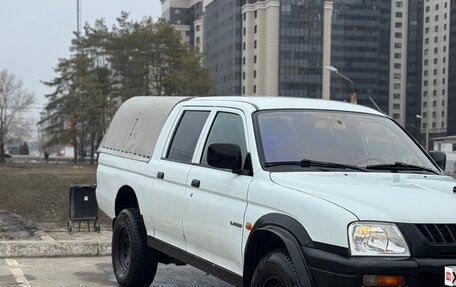 Mitsubishi L200 III рестайлинг, 2000 год, 615 000 рублей, 3 фотография