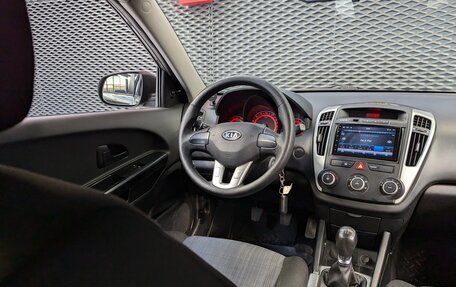 KIA cee'd I рестайлинг, 2011 год, 685 000 рублей, 12 фотография