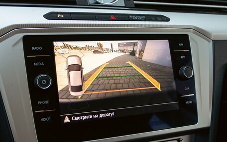 Volkswagen Passat B8 рестайлинг, 2018 год, 1 815 000 рублей, 14 фотография