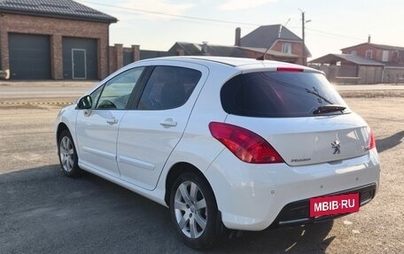 Peugeot 308 II, 2010 год, 899 000 рублей, 4 фотография