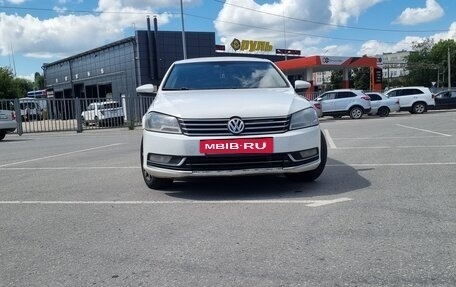 Volkswagen Passat B7, 2011 год, 450 000 рублей, 2 фотография