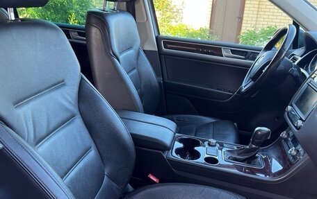 Volkswagen Touareg III, 2016 год, 3 500 000 рублей, 11 фотография