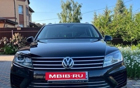 Volkswagen Touareg III, 2016 год, 3 500 000 рублей, 2 фотография