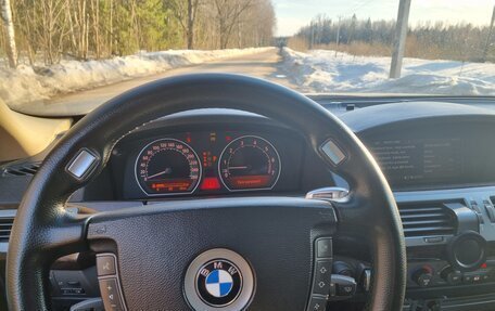 BMW 7 серия, 2004 год, 500 000 рублей, 3 фотография