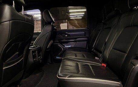 Rambler 1500, 2023 год, 8 100 000 рублей, 15 фотография