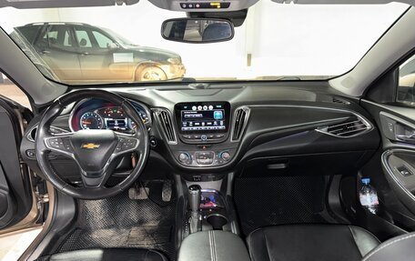 Chevrolet Malibu IX, 2017 год, 2 100 000 рублей, 6 фотография