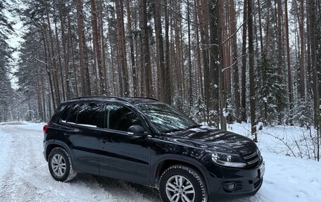 Volkswagen Tiguan I, 2015 год, 1 500 000 рублей, 2 фотография