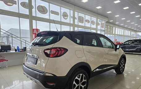 Renault Kaptur I рестайлинг, 2018 год, 1 599 000 рублей, 11 фотография
