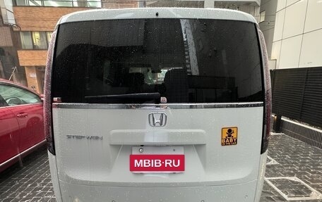 Honda Stepwgn, 2023 год, 2 400 000 рублей, 3 фотография