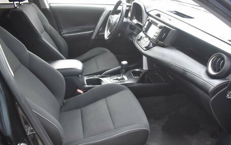 Toyota RAV4, 2015 год, 1 825 000 рублей, 4 фотография