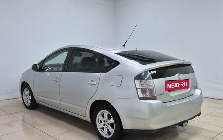 Toyota Prius, 2004 год, 430 000 рублей, 6 фотография