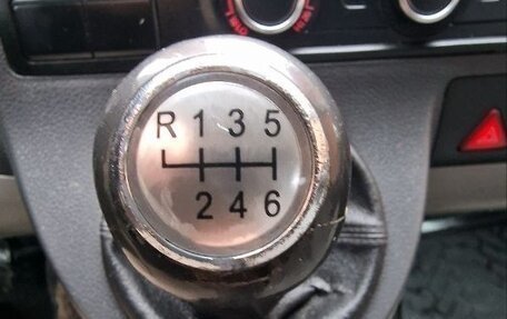 Volkswagen Caravelle T5, 2011 год, 1 100 000 рублей, 3 фотография