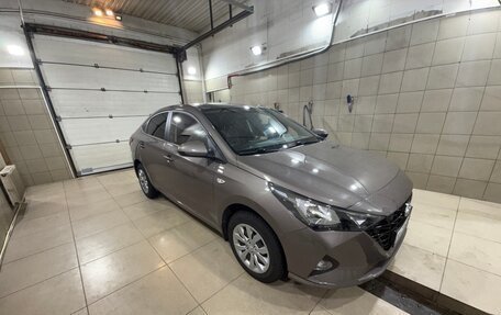 Hyundai Solaris II рестайлинг, 2022 год, 1 750 000 рублей, 1 фотография