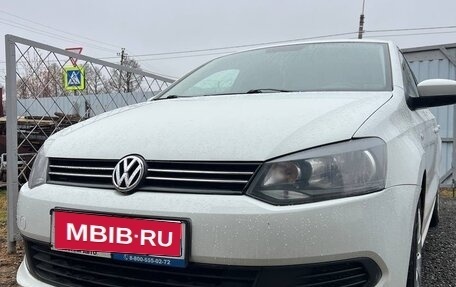 Volkswagen Polo VI (EU Market), 2014 год, 880 000 рублей, 1 фотография