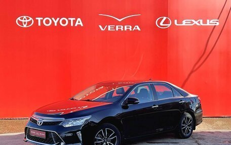 Toyota Camry, 2018 год, 2 600 000 рублей, 1 фотография