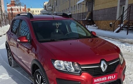 Renault Sandero II рестайлинг, 2014 год, 930 000 рублей, 1 фотография