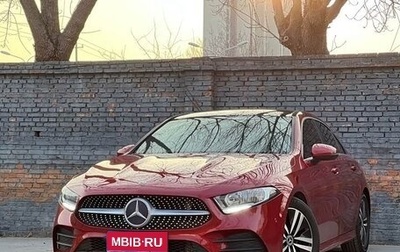 Mercedes-Benz A-Класс, 2019 год, 1 700 000 рублей, 1 фотография