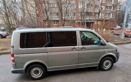 Volkswagen Caravelle T5, 2011 год, 1 100 000 рублей, 22 фотография
