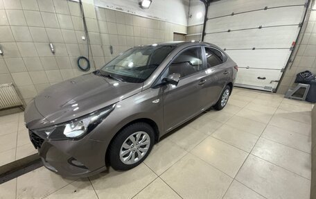 Hyundai Solaris II рестайлинг, 2022 год, 1 750 000 рублей, 2 фотография