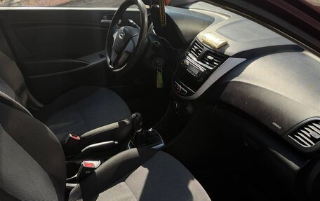 Hyundai Solaris II рестайлинг, 2011 год, 420 000 рублей, 7 фотография