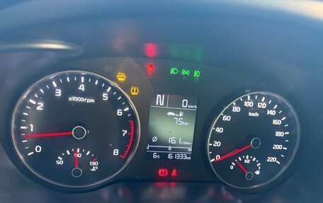 KIA Rio IV, 2017 год, 1 100 000 рублей, 8 фотография