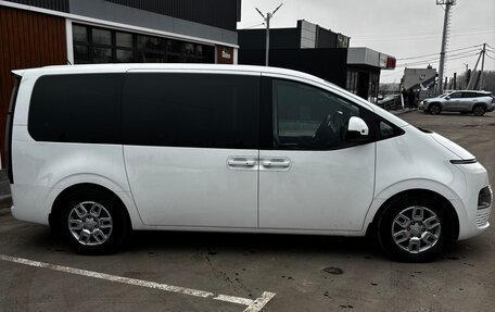 Hyundai Staria, 2022 год, 3 900 000 рублей, 2 фотография