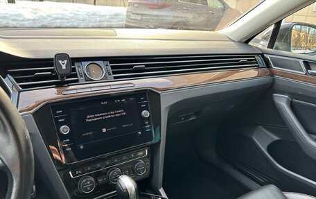 Volkswagen Passat B8 рестайлинг, 2018 год, 2 650 000 рублей, 3 фотография