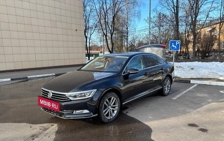 Volkswagen Passat B8 рестайлинг, 2018 год, 2 650 000 рублей, 17 фотография