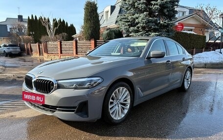 BMW 5 серия, 2021 год, 4 990 000 рублей, 8 фотография