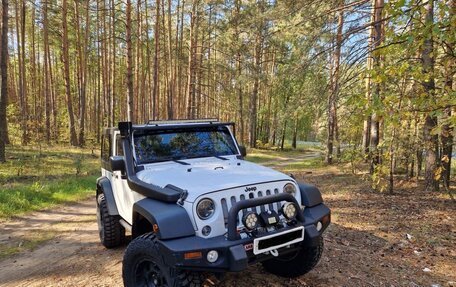 Jeep Wrangler, 2014 год, 4 250 000 рублей, 26 фотография